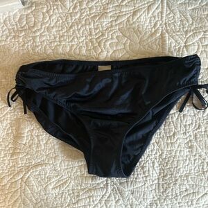 Malia Mills It’s a Cinch bikini bottom 10 deep navy blue